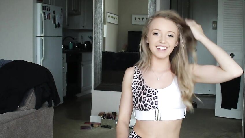 Destinyyyyx3 Patreon Lingerie Try On Haul 1