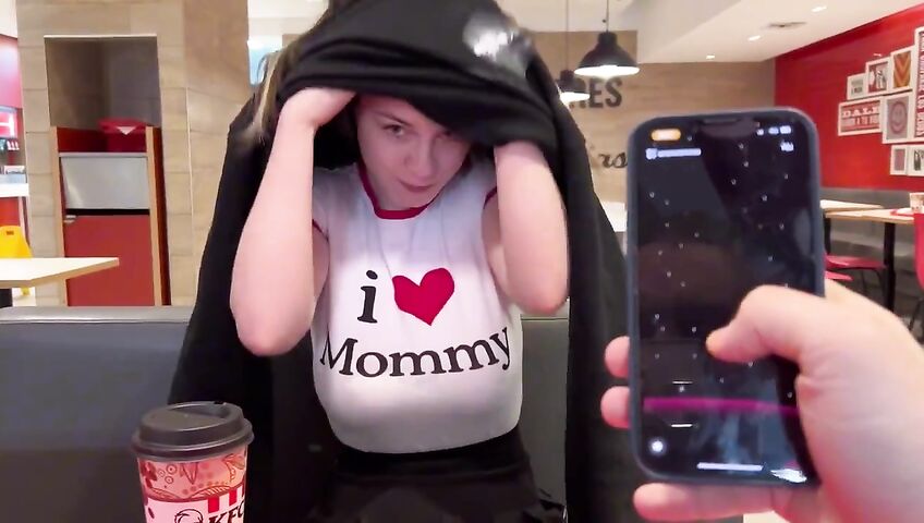 Devdaria In Kfc Makes Me Cum Blowjob