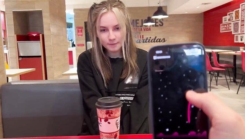 Devdaria In Kfc Makes Me Cum Blowjob