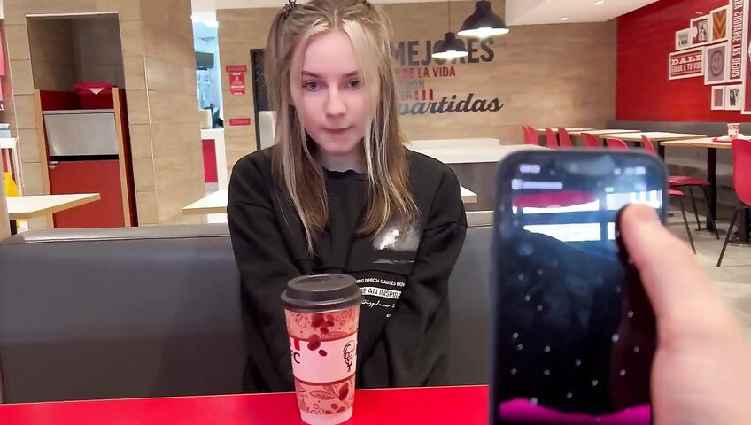 Devdaria In Kfc Makes Me Cum Blowjob
