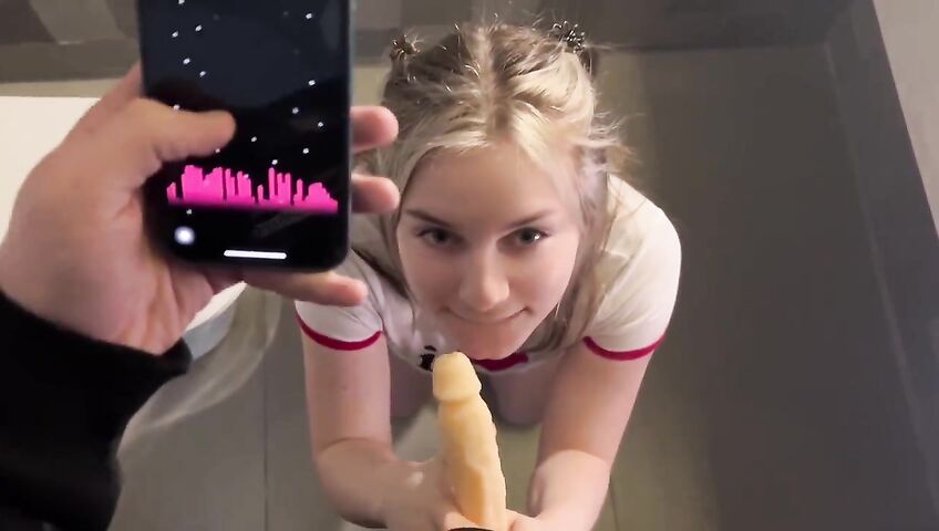 Devdaria In Kfc Makes Me Cum Blowjob