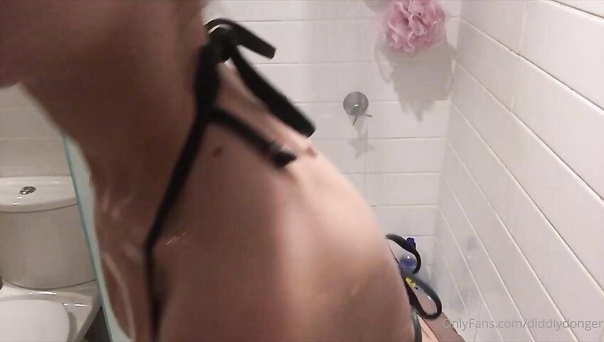 Diddly Donger Onlyfans Shower Fun Video 1a