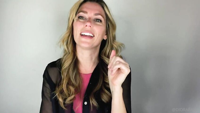 Diora Baird Nude Close Up Titsss