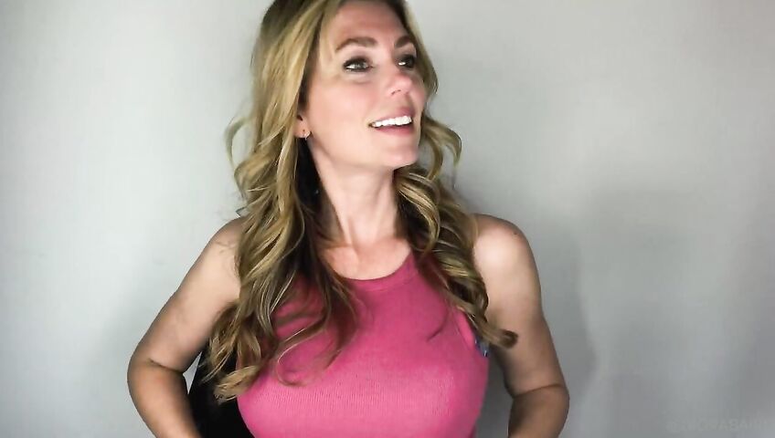 Diora Baird Nude Close Up Titsss