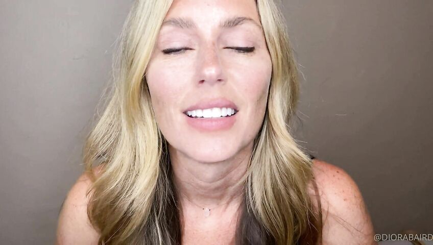 Diora Baird Sexy Cleavage Asmrss