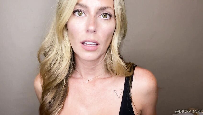 Diora Baird Sexy Cleavage Asmrss