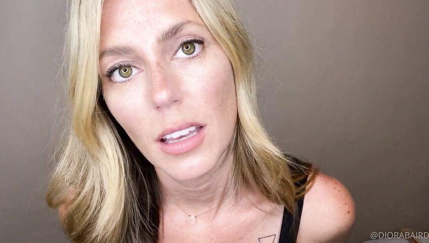 Diora Baird Sexy Cleavage Asmrss