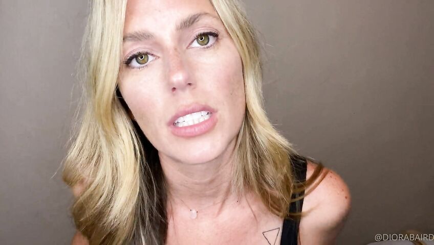 Diora Baird Sexy Cleavage Asmrss