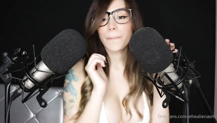 Ellie Alien Asmr Sweet Kiss Sounds