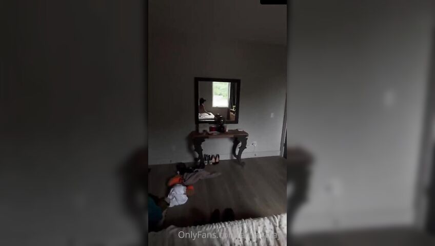 Emily Rinaudo Cowgirl Butt Plug New Sextape 7hijklmn