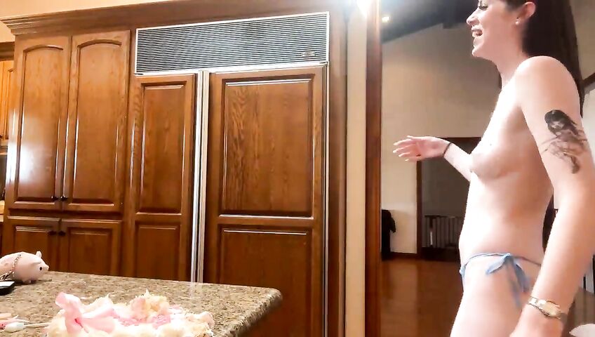 Emma Kotos Sammy Intellectualgrl Backyard Livestream Leaksss