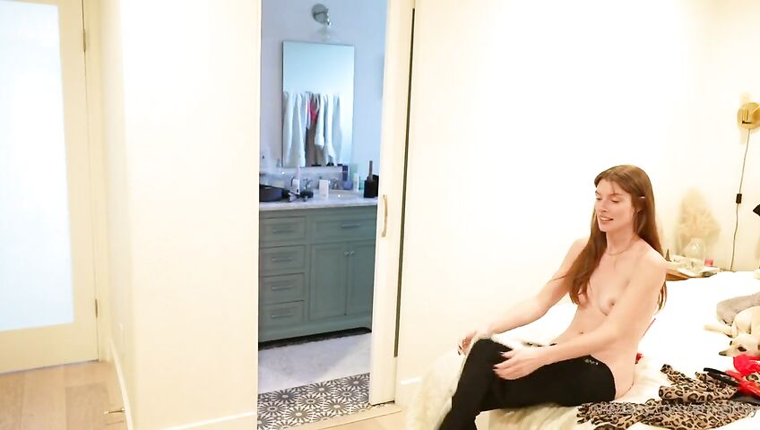 Erin Gilfoy Nude Halloween Try On Haul