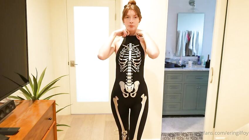 Erin Gilfoy Nude Halloween Try On Haul