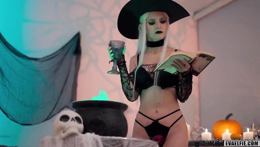 Eva Elfie Halloween Witch Cosplay Sex Cdea1