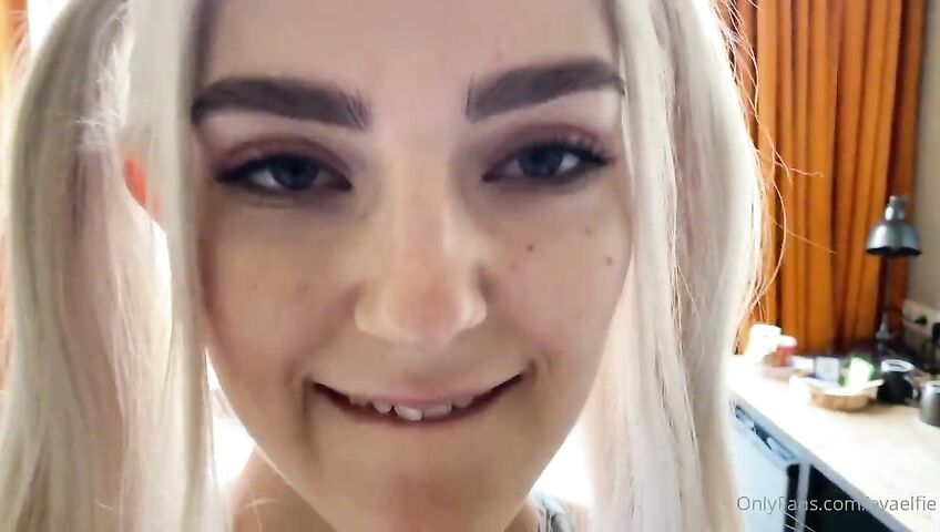 Eva Elfie Morning Fuck Mountain Hotel