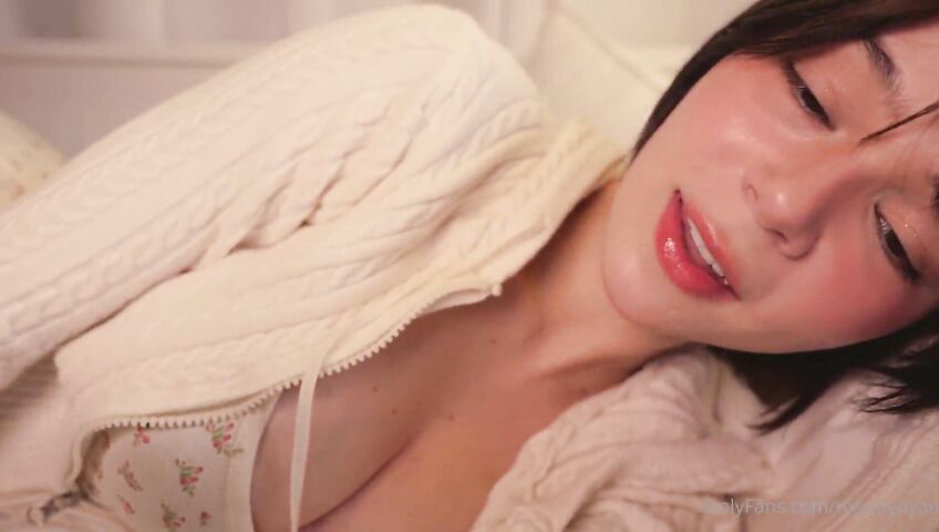 Maimy Asmr Cozy Cuddling Roleplay S