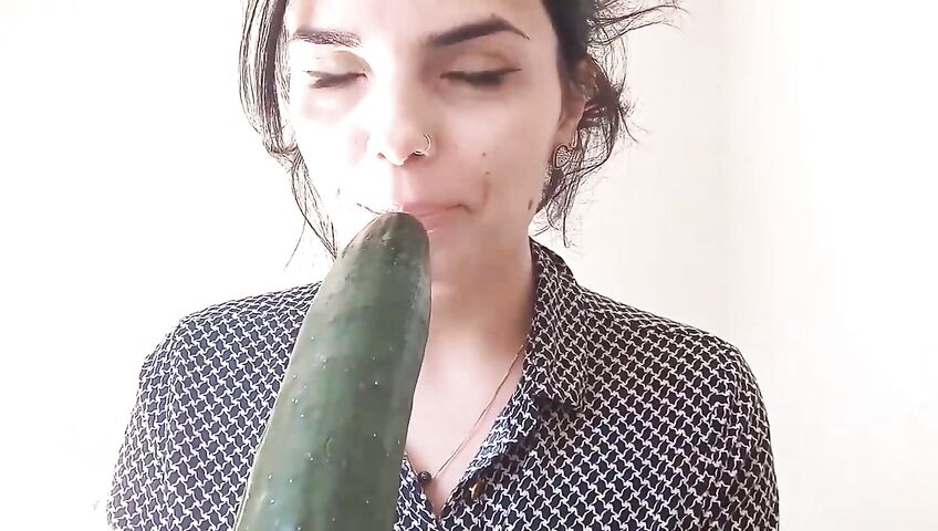 Jessy ASMR Cucumber Sucking Sounds