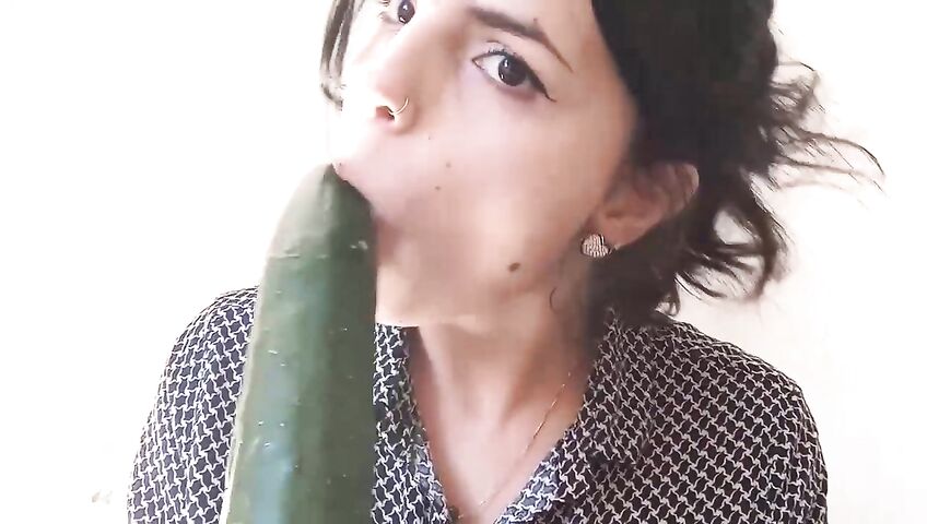 Jessy ASMR Cucumber Sucking Sounds