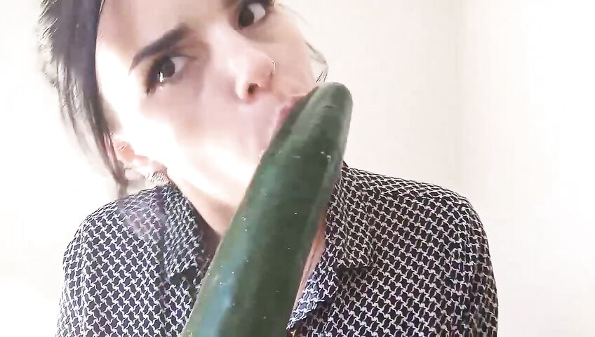 Jessy ASMR Cucumber Sucking Sounds