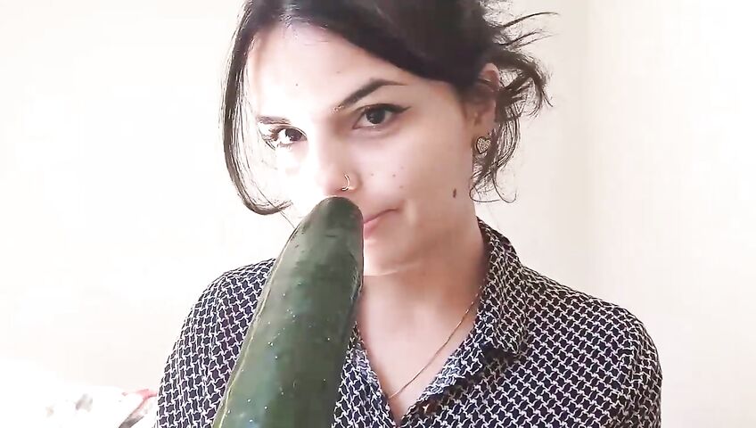 Jessy ASMR Cucumber Sucking Sounds