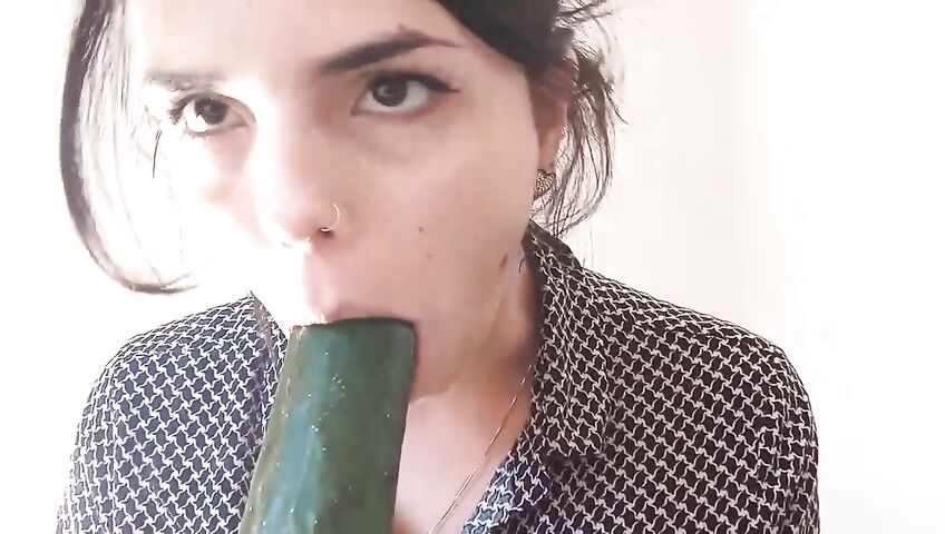 Jessy ASMR Cucumber Sucking Sounds