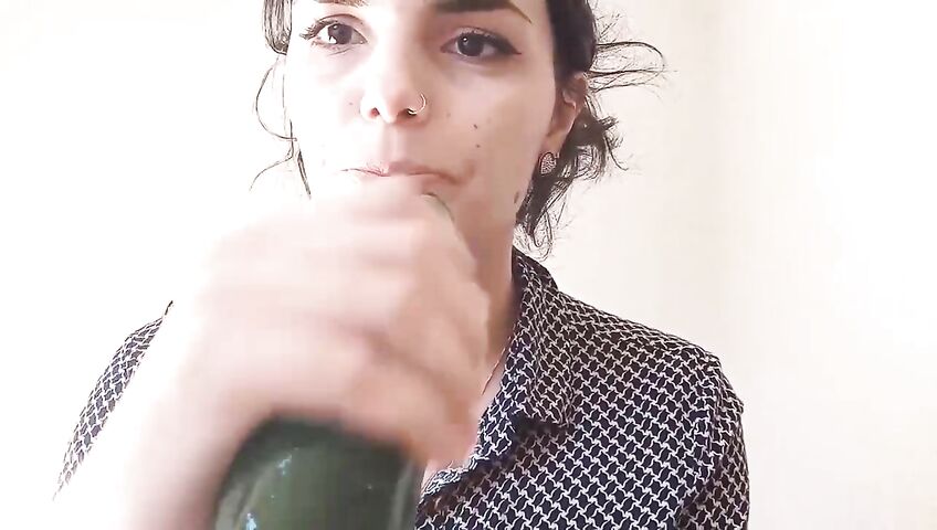 Jessy ASMR Cucumber Sucking Sounds