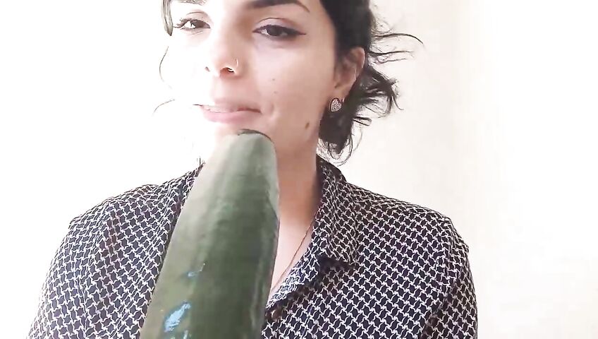 Jessy ASMR Cucumber Sucking Sounds