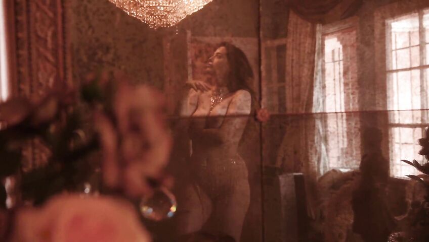 Lauren Summer Nude Photoshoot