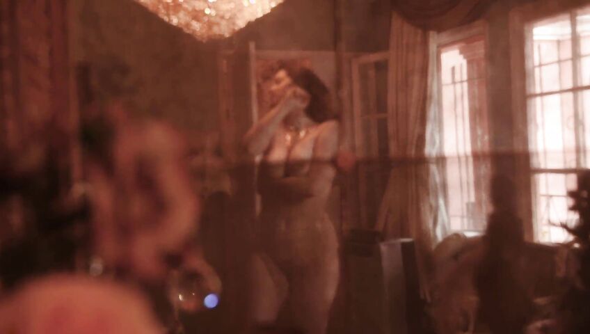 Lauren Summer Nude Photoshoot