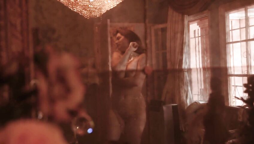 Lauren Summer Nude Photoshoot