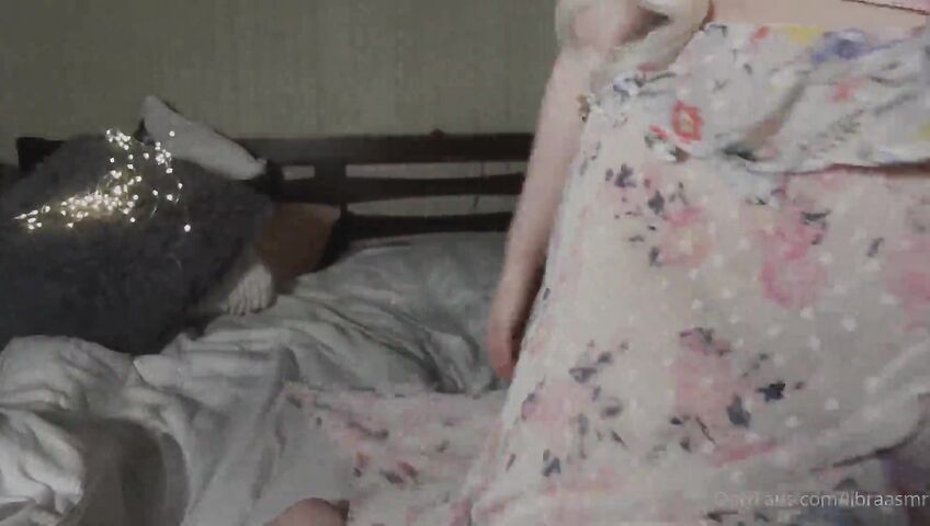 Libra ASMR Pillow Humping