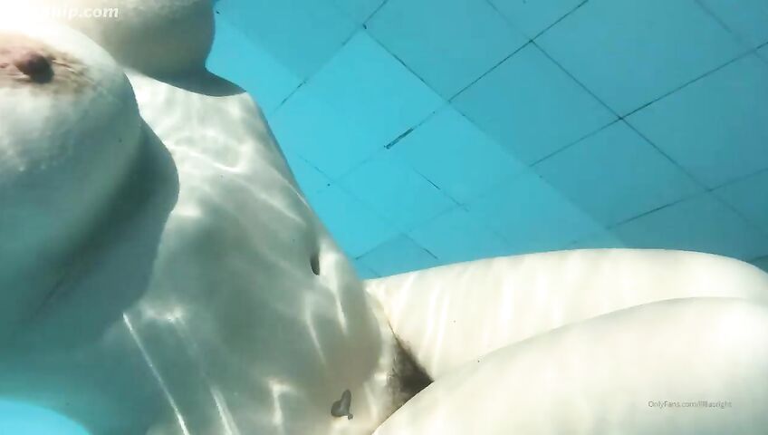 Lillias Right Nude Pool Onlyfans Leakss Video