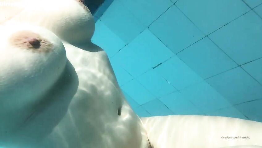 Lillias Right Nude Pool Onlyfans Leakss Video