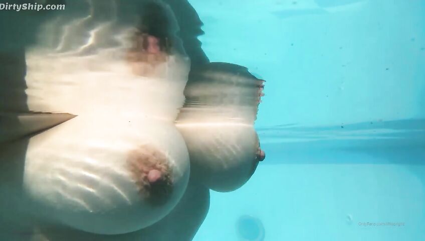 Lillias Right Nude Pool Onlyfans Leakss Video