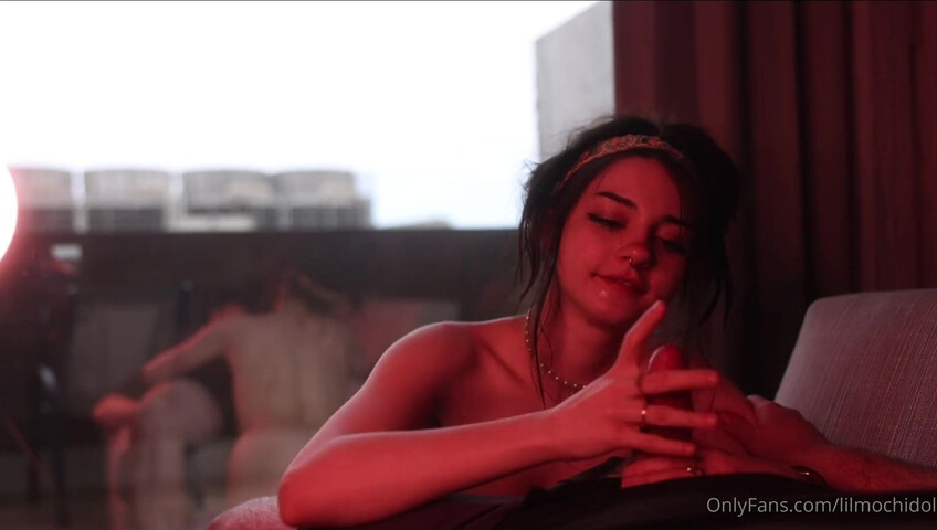 Lilmochidoll Nude Tittyfuck Blowjob Pornss