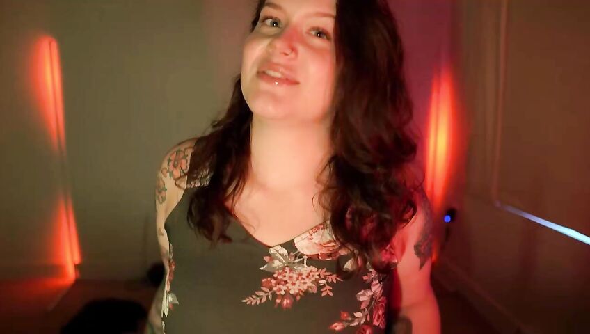 Little Clover Whispers ASMR Kissing Booth Patreonsss