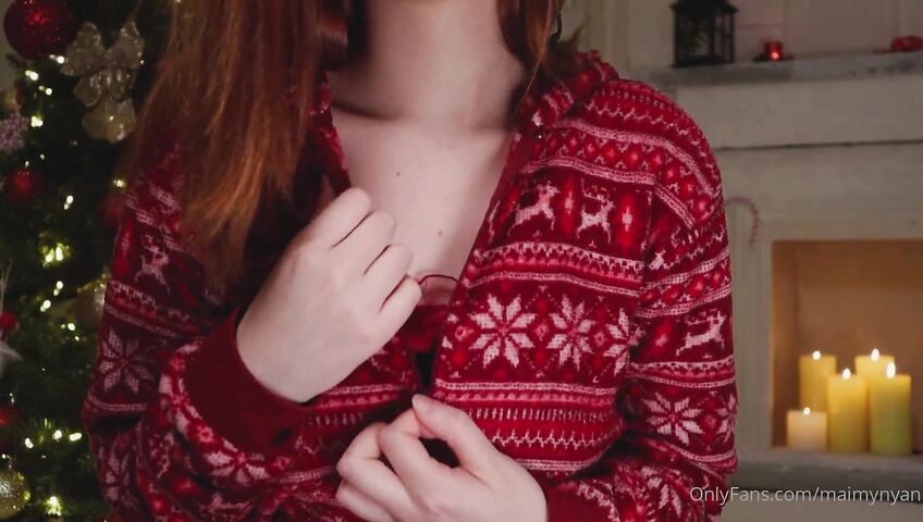 Maimy ASMR Christmas Evening With Girlfriend