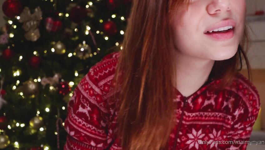 Maimy ASMR Christmas Evening With Girlfriend