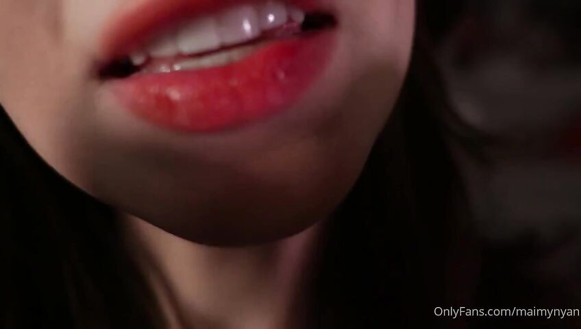 Maimy ASMR Close Up Kissing You A1cd