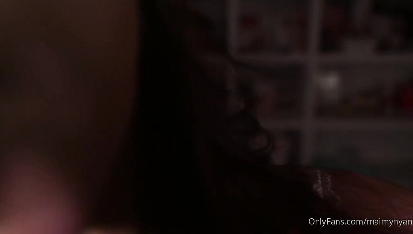 Maimy ASMR Close Up Kissing You A1cd