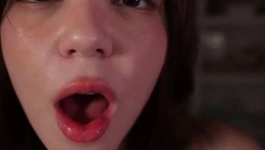 Maimy ASMR Close Up Kissing You A1cd