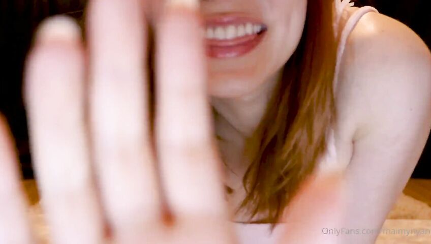 Maimy ASMR Gift Roleplay