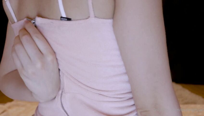 Maimy ASMR Gift Roleplay