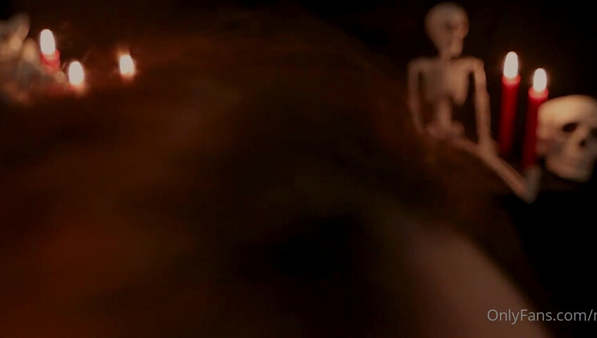 Maimy ASMR Halloween Vampire Pet Video A1b