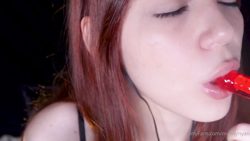 Maimy ASMR Lollipop Sucking Onlyfanss