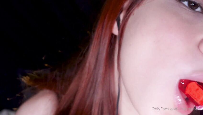 Maimy ASMR Lollipop Sucking Onlyfanss