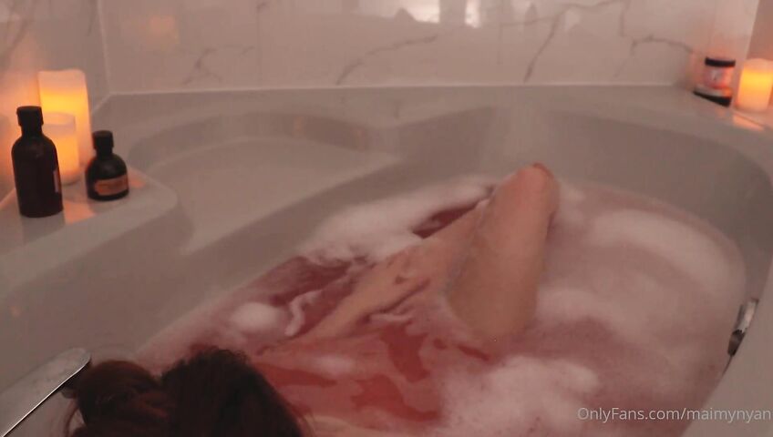 Maimy ASMR Nude Lingerie Strip Bath