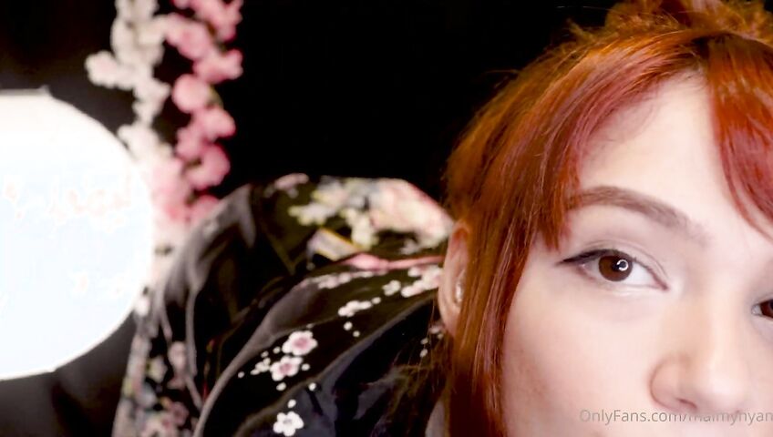 Maimy ASMR Sexy Hand Massage Parlor