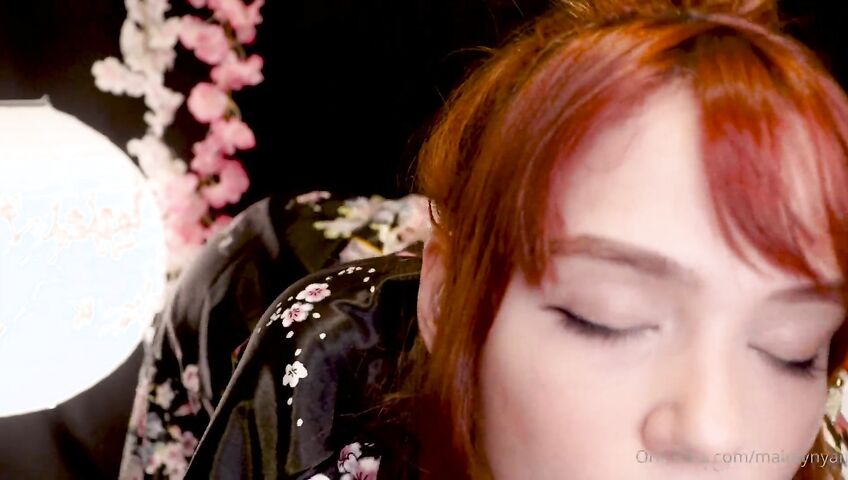 Maimy ASMR Sexy Hand Massage Parlor