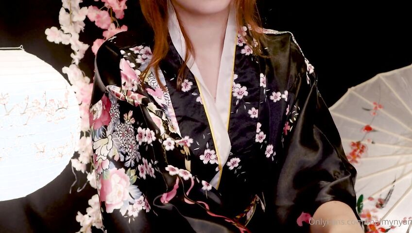 Maimy ASMR Sexy Hand Massage Parlor